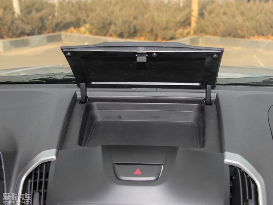 2015D-MAX 2.5T  քӺA