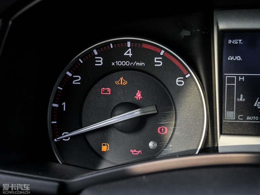 2015D-MAX 2.5T (q) ք(dng)A