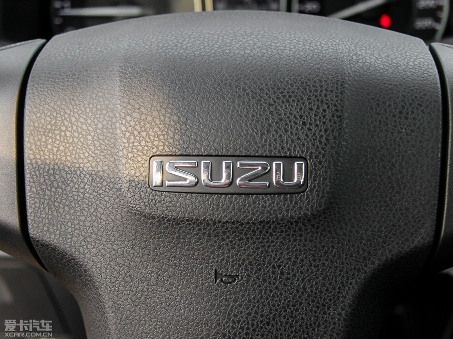 2015D-MAX 2.5T (q) ք(dng)A