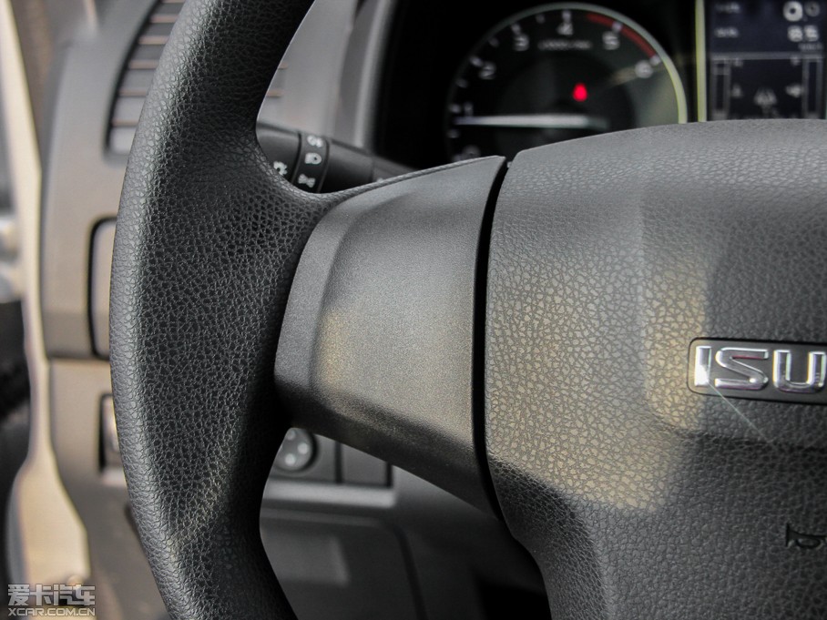 2015D-MAX 2.5T  քӺA