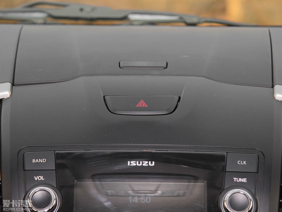 2015D-MAX 2.5T (q) ք(dng)A