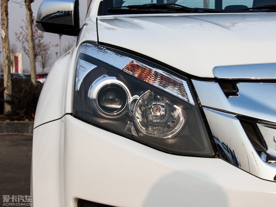 2015D-MAX 2.5T (q) ԄӳA