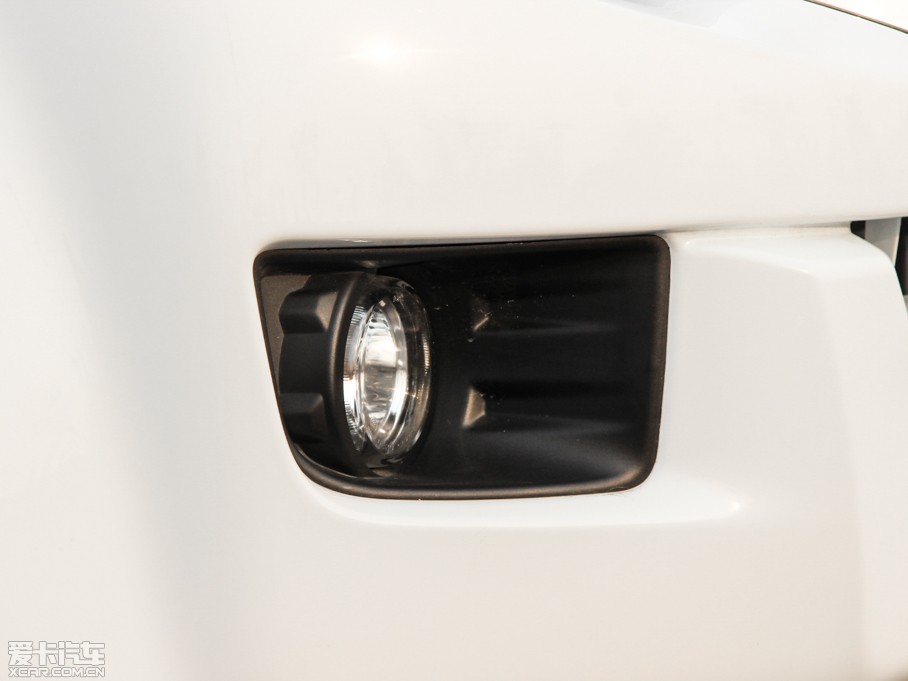 2015D-MAX 2.5T (q) ԄӳA