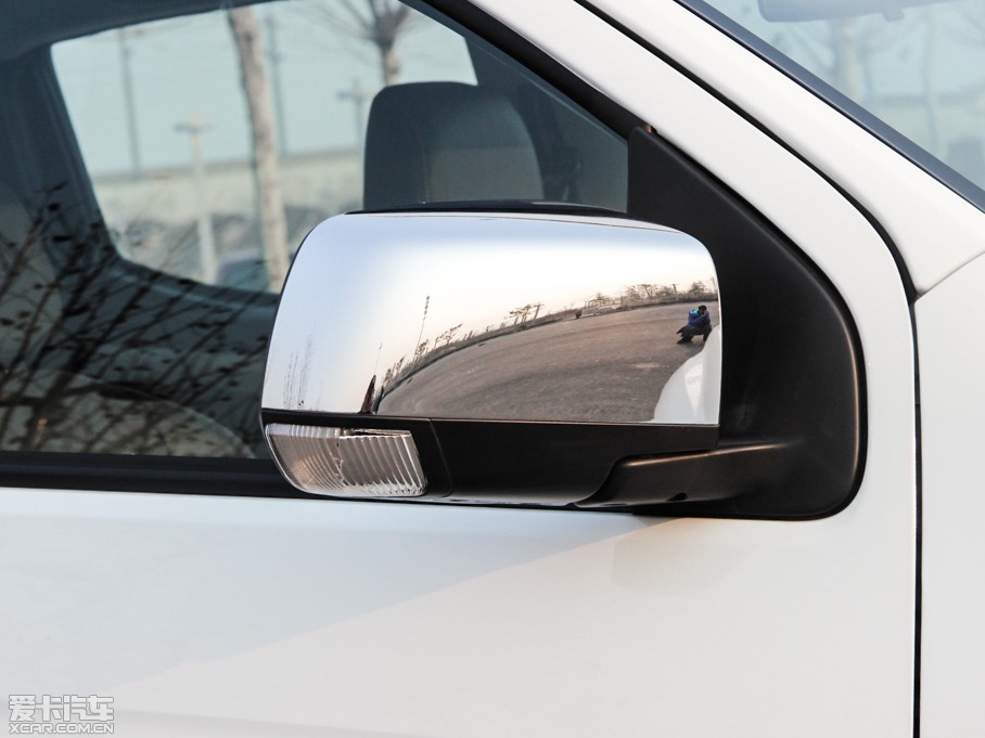 2015D-MAX 2.5T (q) ԄӳA