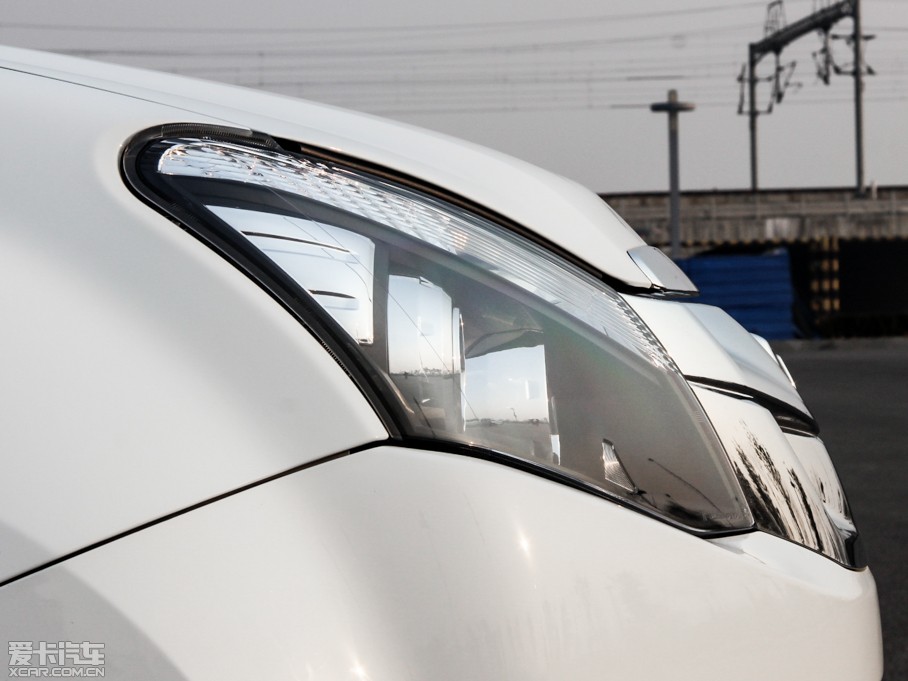 2015D-MAX 2.5T  ԄӳA