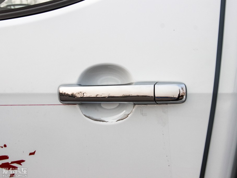 2015D-MAX 2.5T (q) ԄӳA