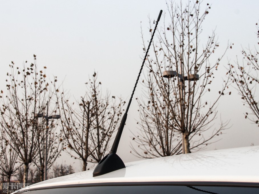 2015D-MAX 2.5T (q) ԄӳA