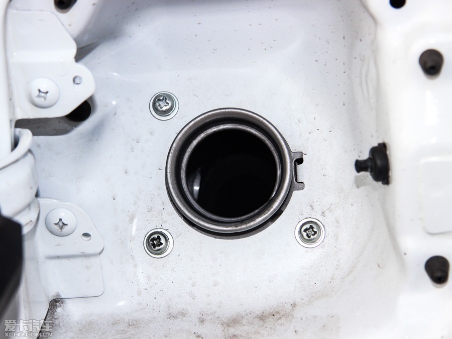 2015D-MAX 2.5T (q) ԄӳA