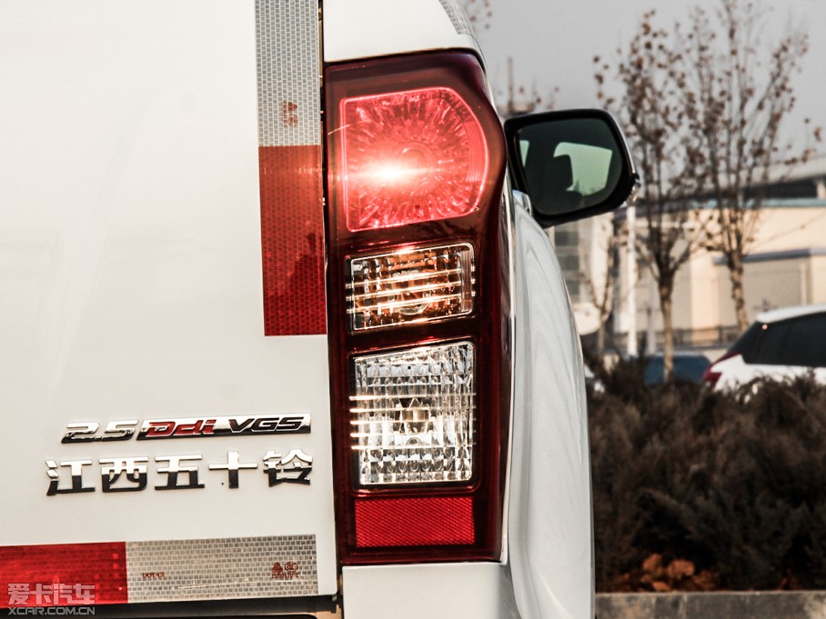 2015D-MAX 2.5T  ԄӳA