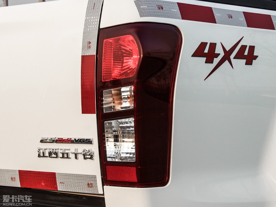 2015D-MAX 2.5T  ԄӳA