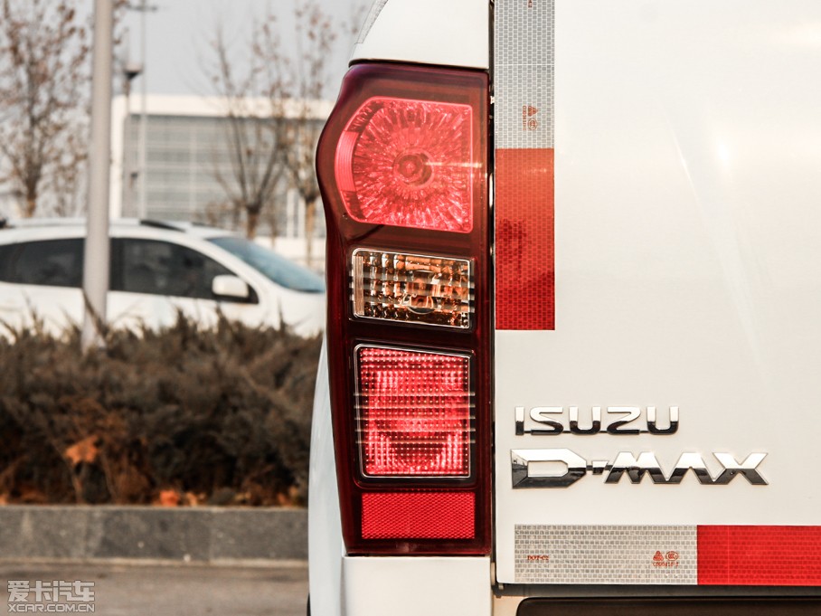 2015D-MAX 2.5T  ԄӳA