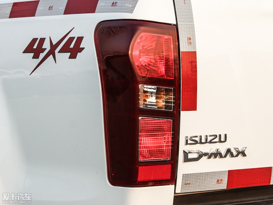2015D-MAX 2.5T  ԄӳA