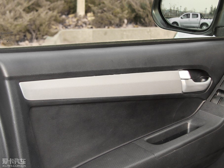 2015D-MAX 2.5T  ԄӳA