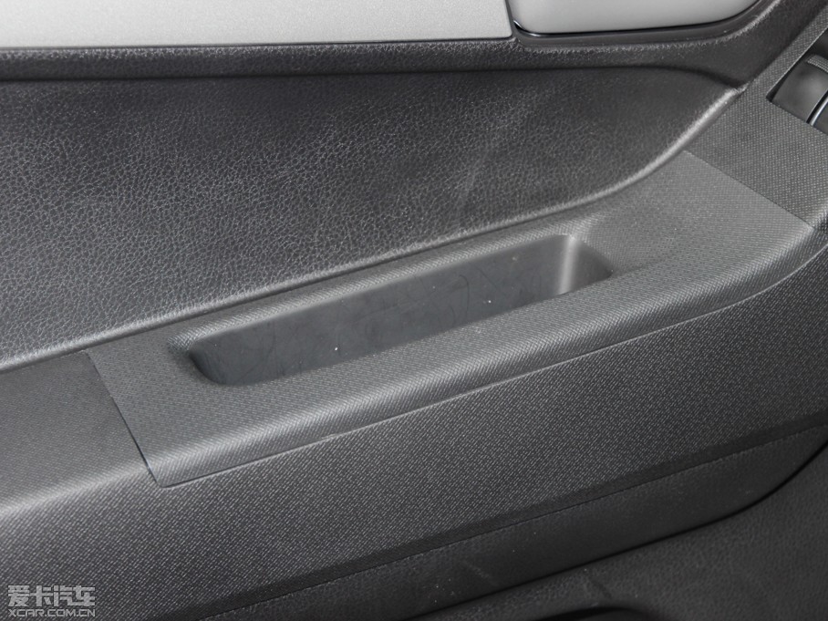 2015D-MAX 2.5T  ԄӳA