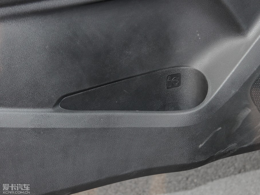 2015D-MAX 2.5T  ԄӳA