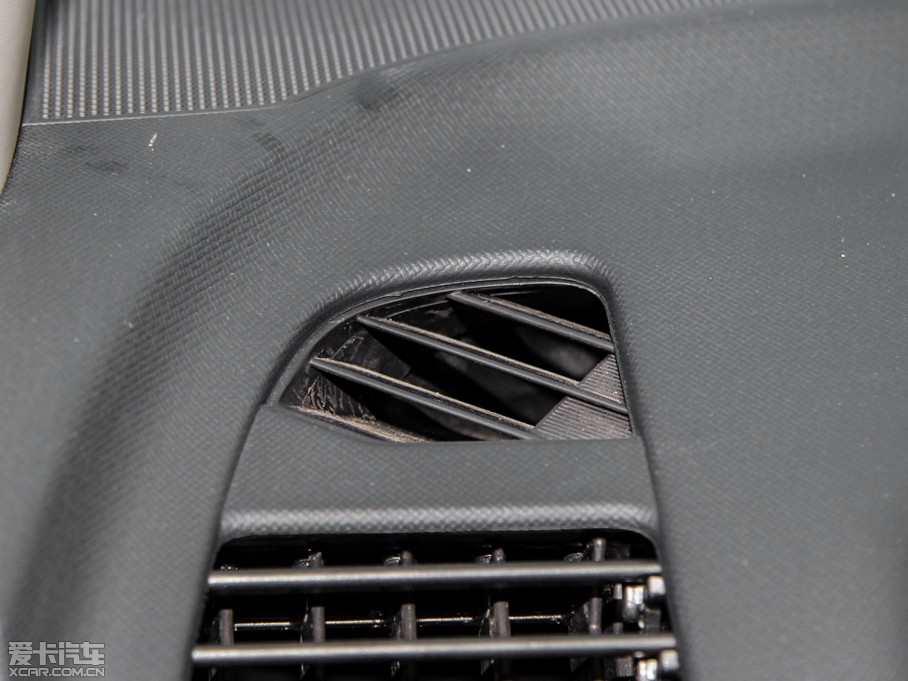 2015D-MAX 2.5T  ԄӳA