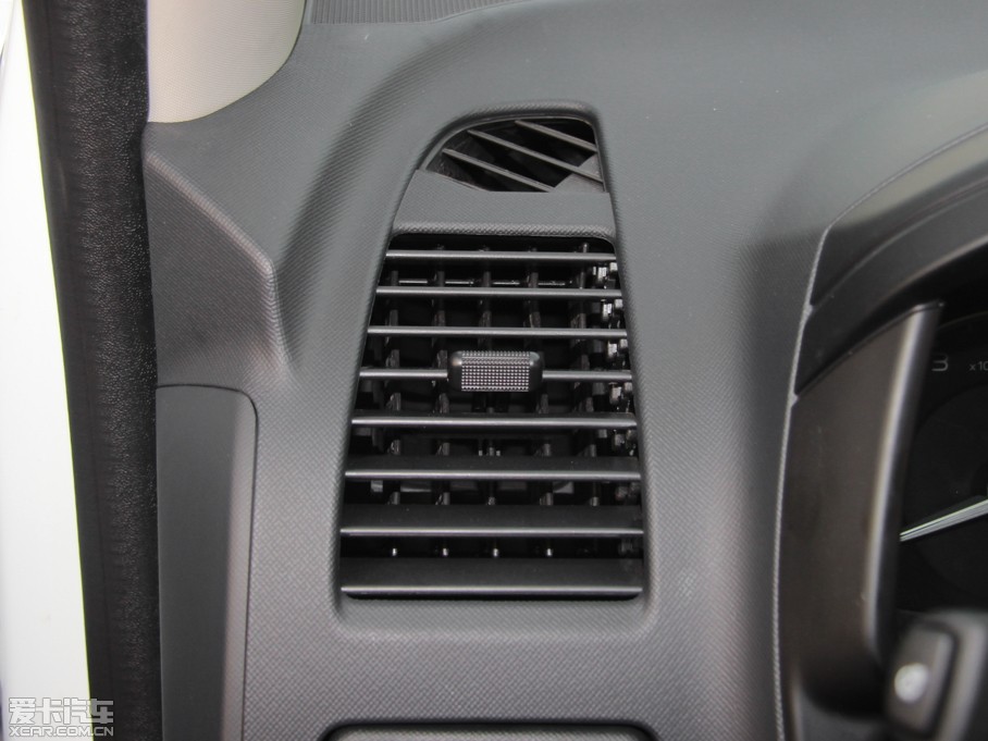 2015D-MAX 2.5T  ԄӳA