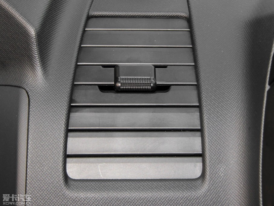 2015D-MAX 2.5T  ԄӳA