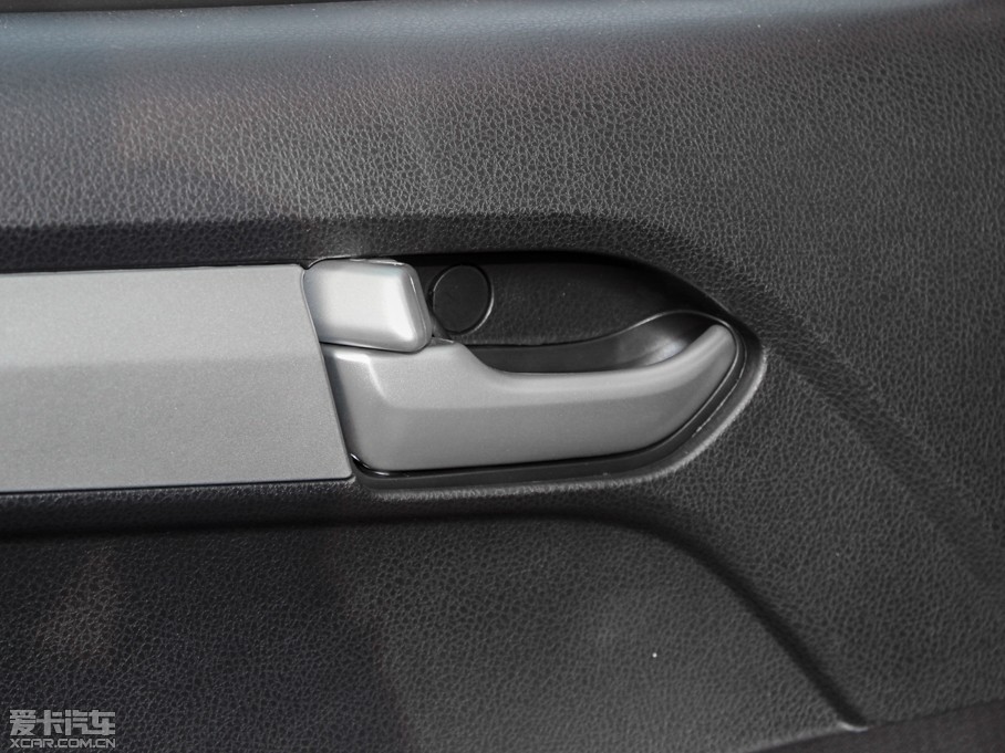 2015D-MAX 2.5T  ԄӳA