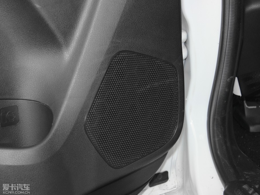 2015D-MAX 2.5T  ԄӳA