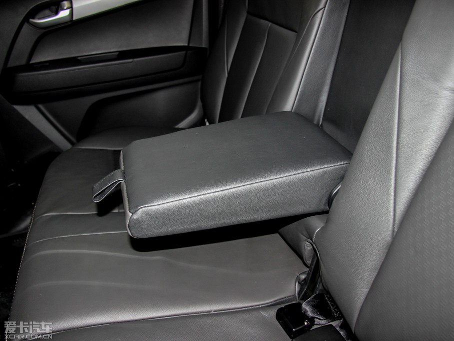 2015D-MAX 2.5T  ԄӳA