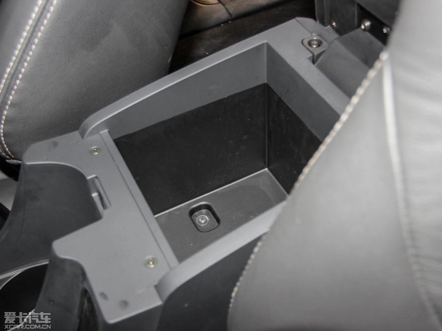 2015D-MAX 2.5T  ԄӳA