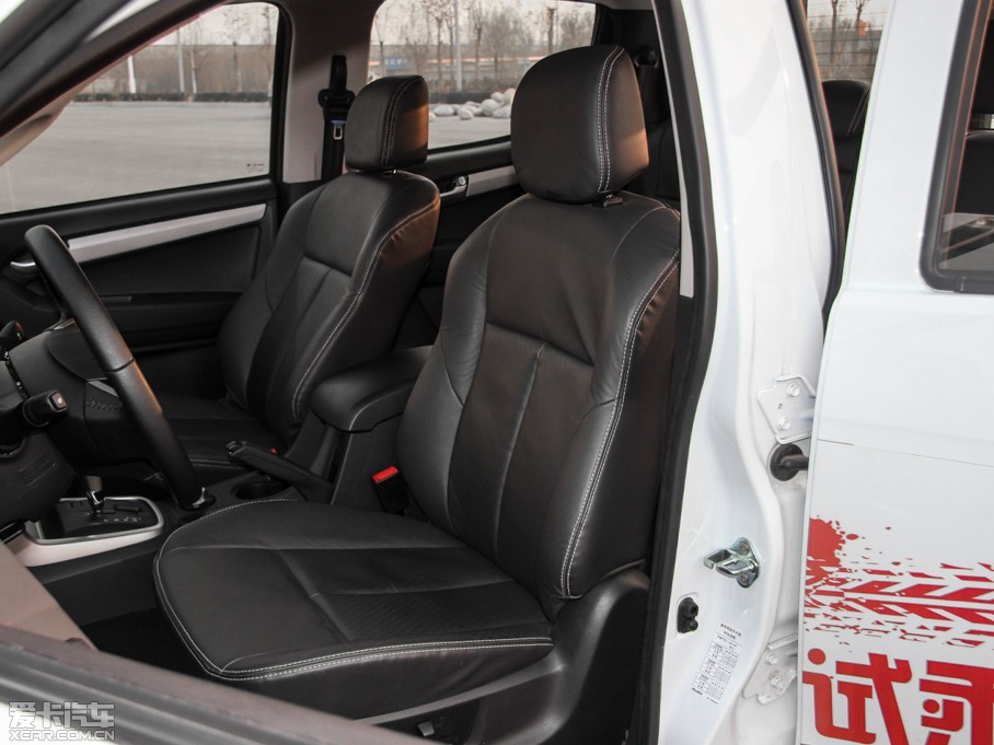 2015D-MAX 2.5T (q) ԄӳA