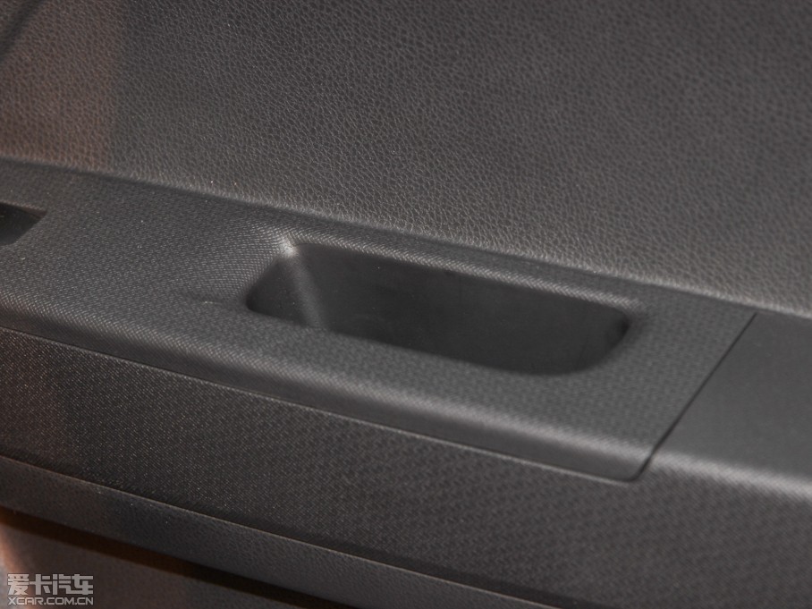 2015D-MAX 2.5T  ԄӳA