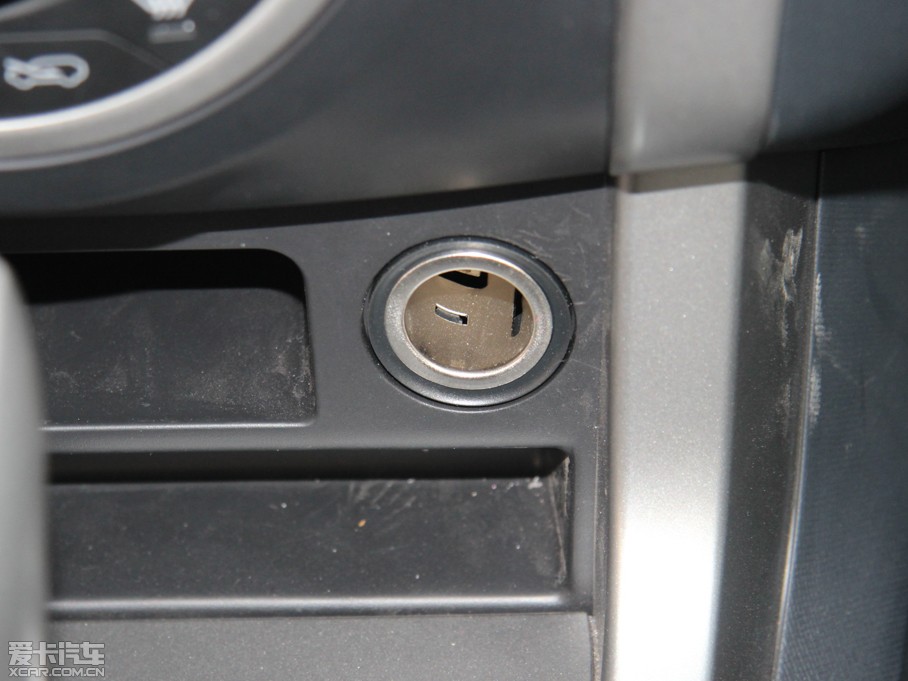 2015D-MAX 2.5T  ԄӳA