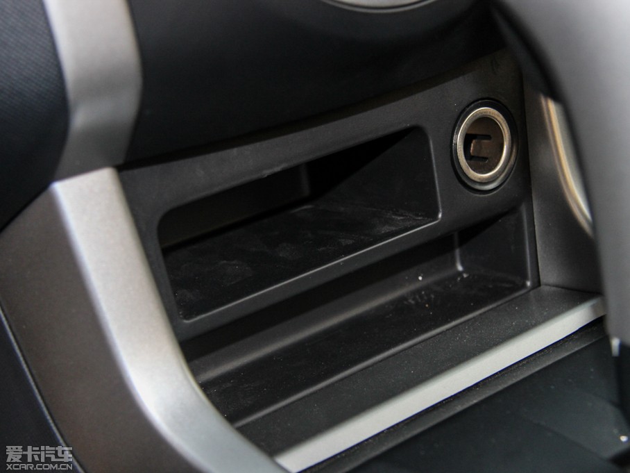 2015D-MAX 2.5T  ԄӳA