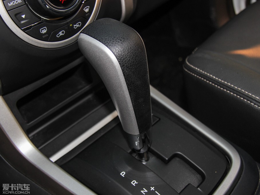 2015D-MAX 2.5T (q) ԄӳA