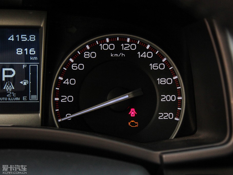 2015D-MAX 2.5T  ԄӳA