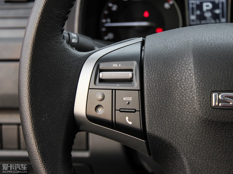 2015D-MAX 2.5T (q) ԄӳA