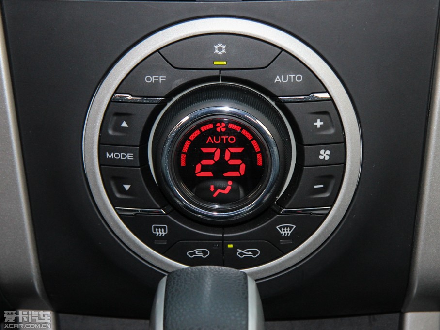 2015D-MAX 2.5T  ԄӳA