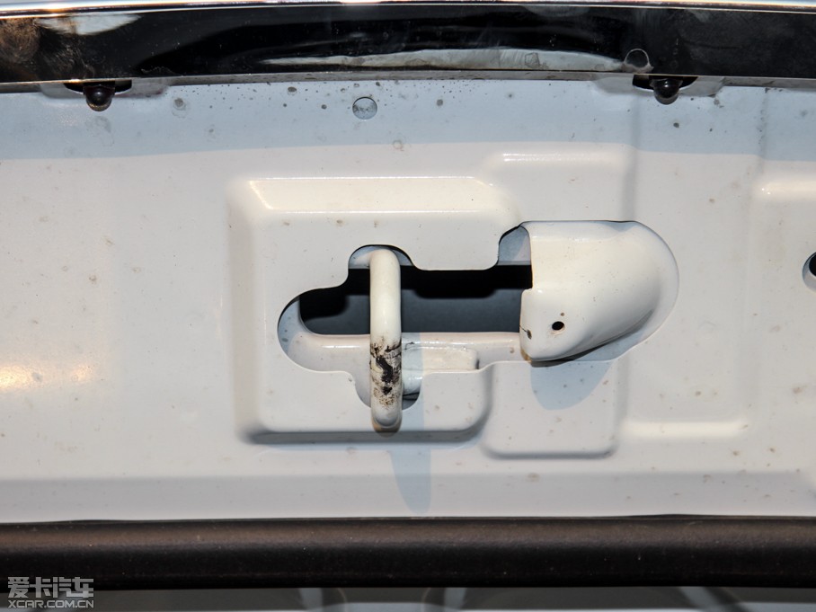 2015D-MAX 2.5T (q) ԄӳA