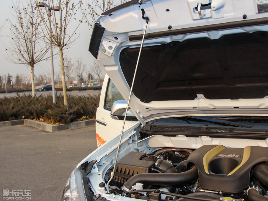 2015D-MAX 2.5T (q) ԄӳA