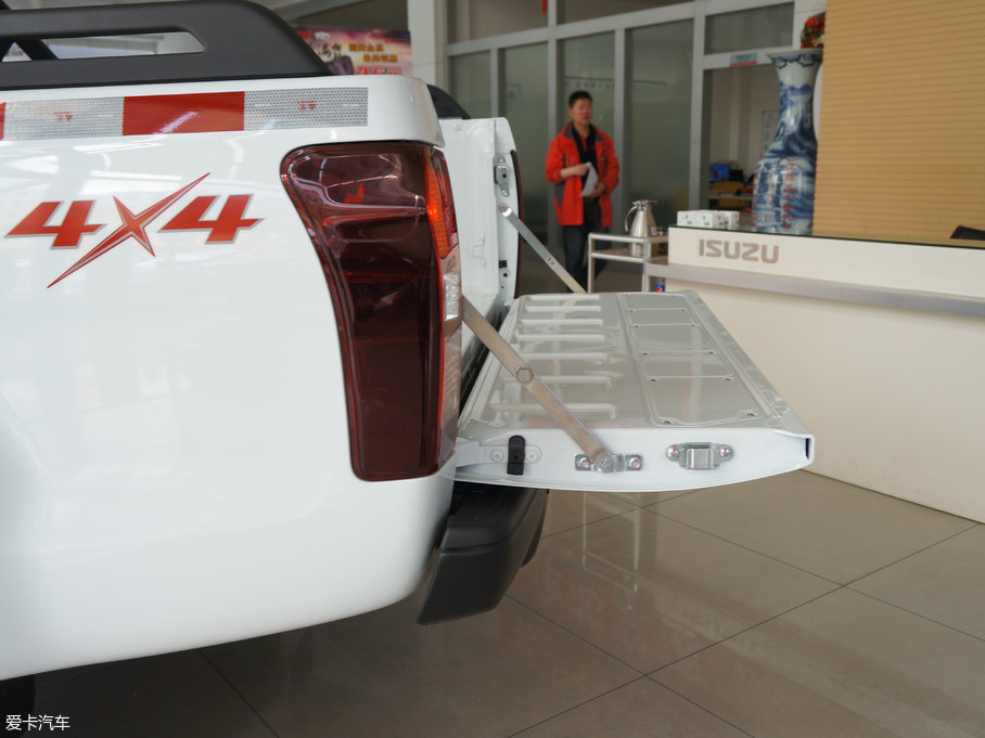 2015D-MAX 2.5T  քӺA