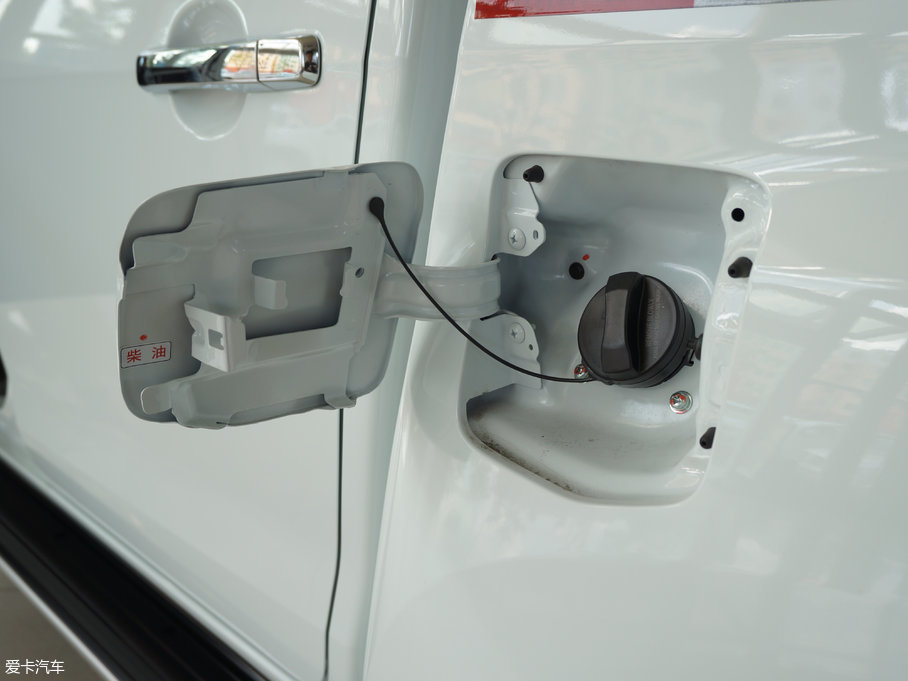 2015D-MAX 2.5T  քӺA