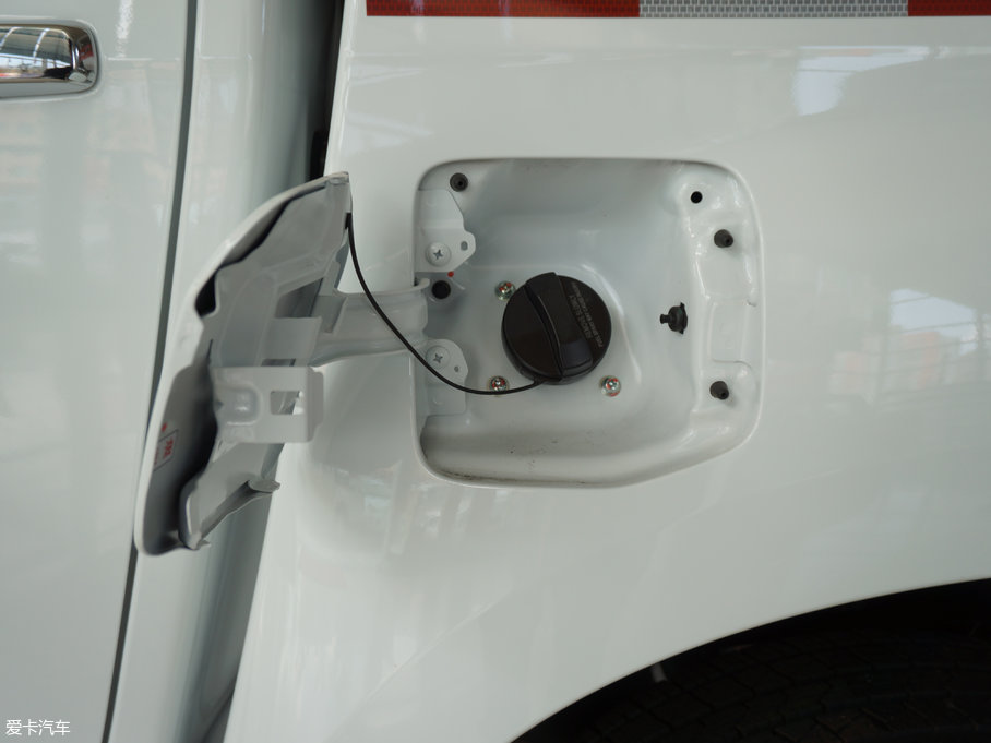 2015D-MAX 2.5T  քӺA