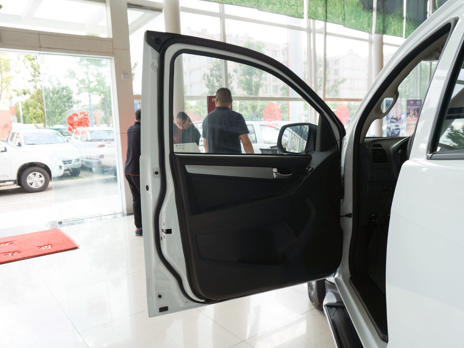 2015D-MAX 2.5T  քӺA