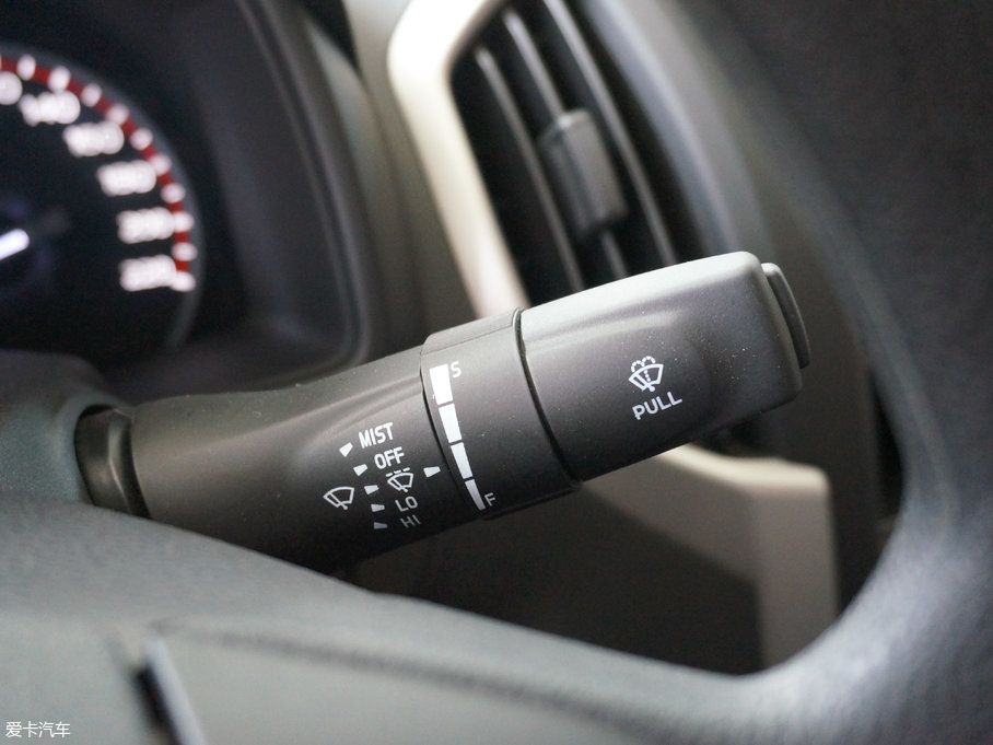 2015D-MAX 2.5T  քӺA