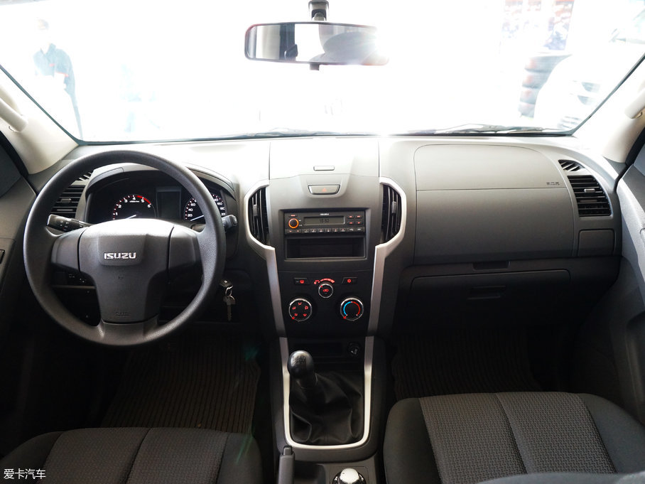 2015D-MAX 2.5T (q) ք(dng)A