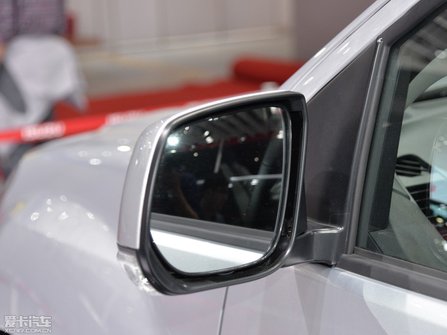 2015ʮmu-X΂b 3.0T (q) Ԅ 