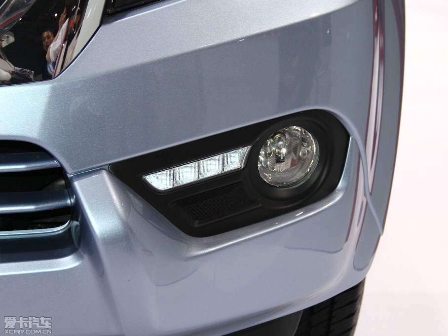 2015ʮmu-X΂b 3.0T (q) Ԅ 