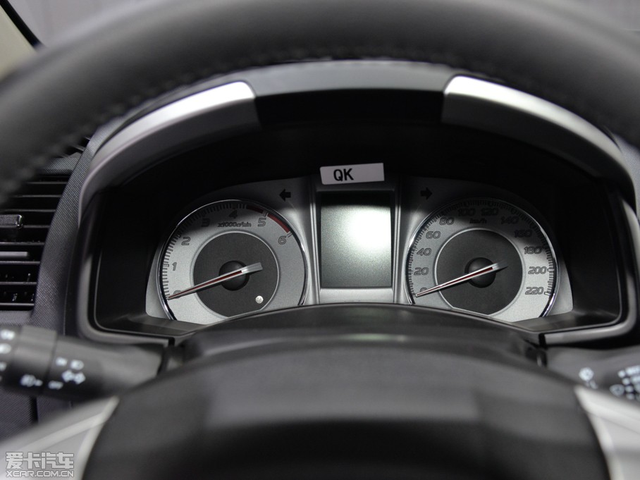 2015ʮmu-X΂b 3.0T (q) Ԅ(dng) 