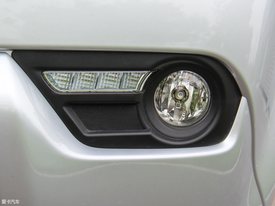 2015ʮmu-X΂b 3.0T (q) Ԅ(dng) 