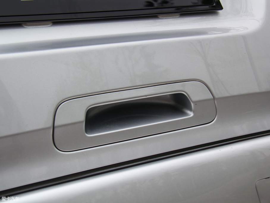 2015ʮmu-X΂b 3.0T  Ԅ 