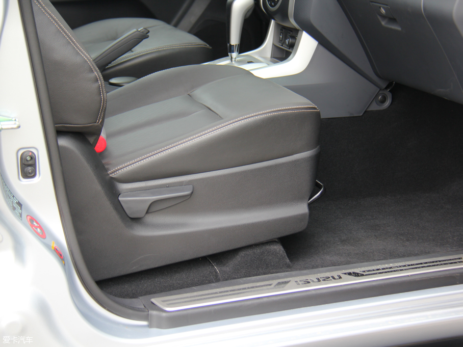 2015ʮmu-X΂b 3.0T  Ԅ 