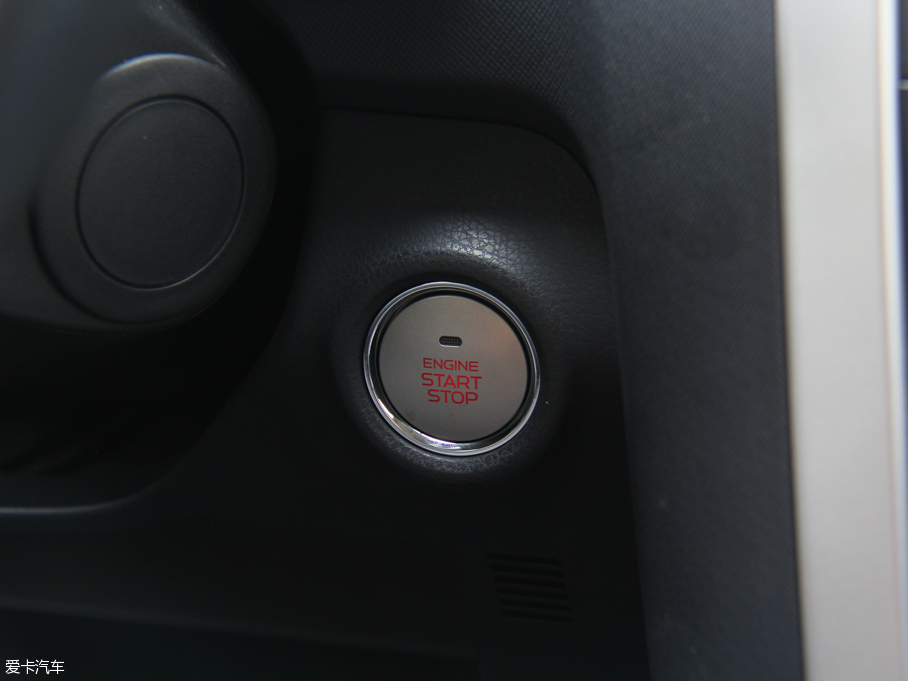 2015ʮmu-X΂b 3.0T  Ԅ 