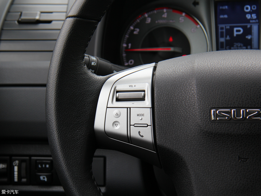 2015ʮmu-X΂b 3.0T  Ԅ 